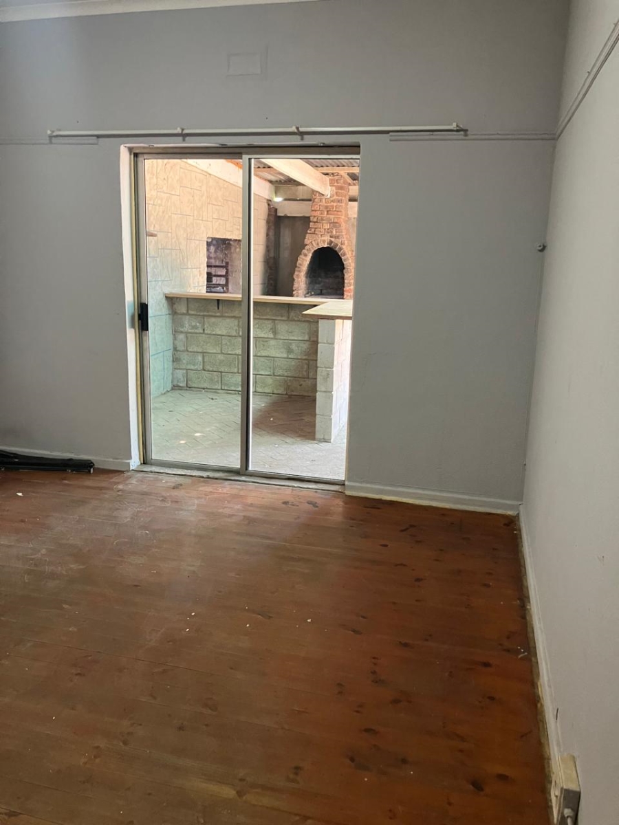 To Let 3 Bedroom Property for Rent in Retief Eastern Cape